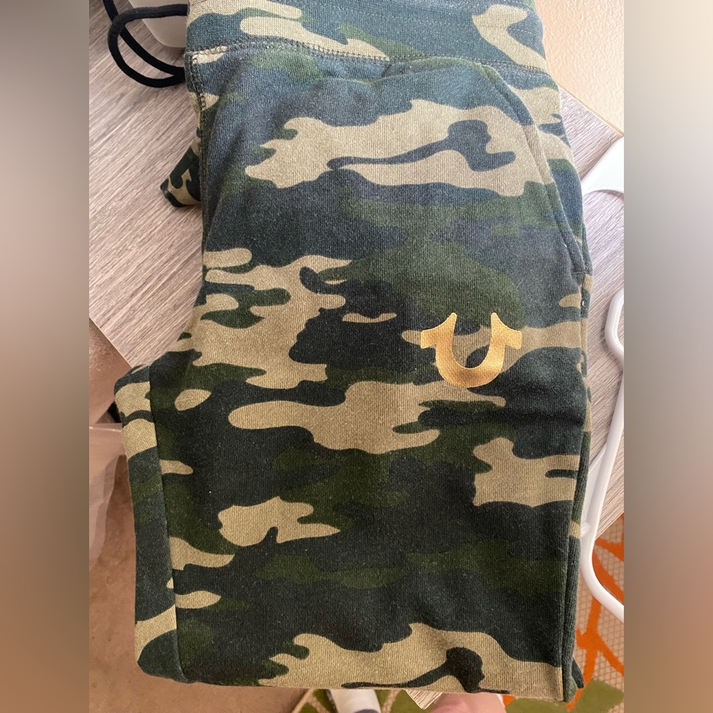 NEW✨TRUE RELIGION CAMO SWEATSUIT / FULL SUIT - Picture 5 of 16